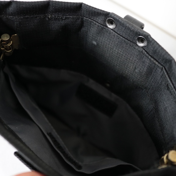 PetSafe Dog Training Mini Treat Sport Pouch with Adjustable Nylon Waist Belt - Picture 11 of 11